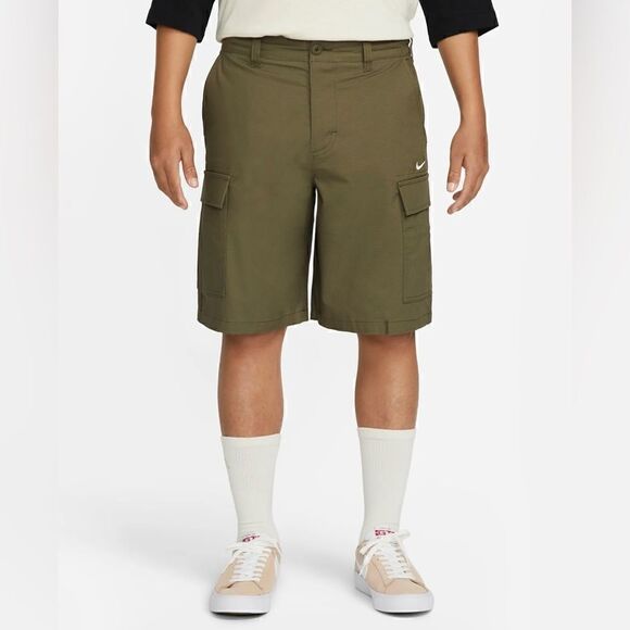 NIKE SB SKATE CARGO OLIVE SHORTS - Picture 1 of 11